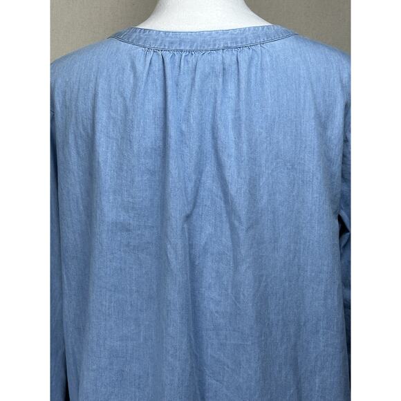 Blue Chambray Women’s Blouse XL V-Neck Tasseled Tie White Embroidered Trim - Picture 9 of 15
